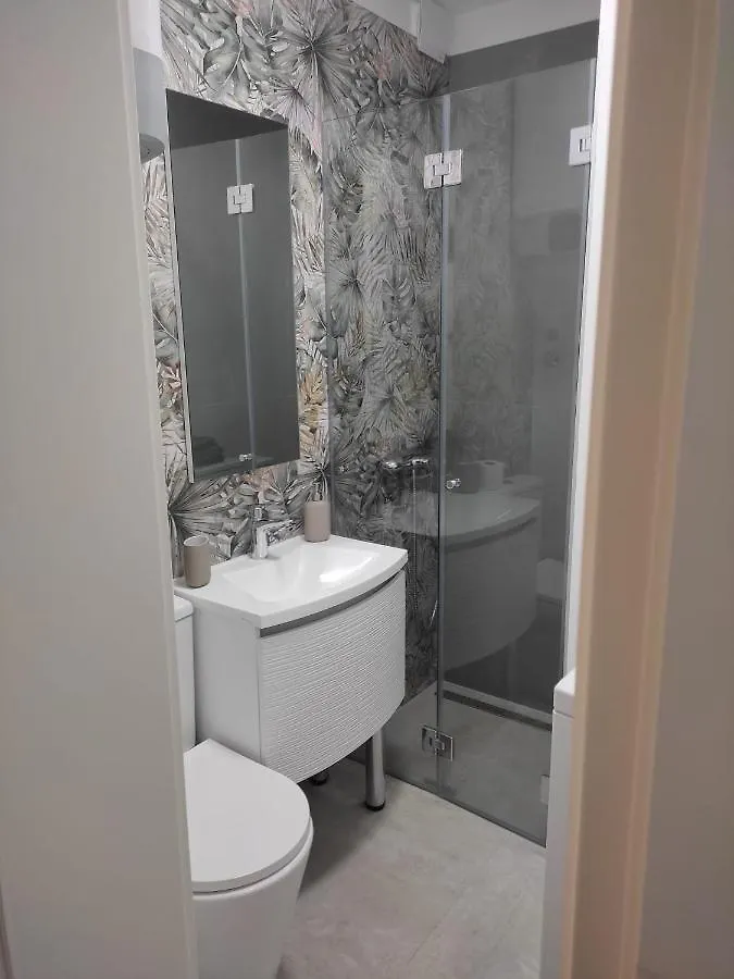 公寓 波雷奇Studio Apartman Irma Cervar公寓 克罗地亚